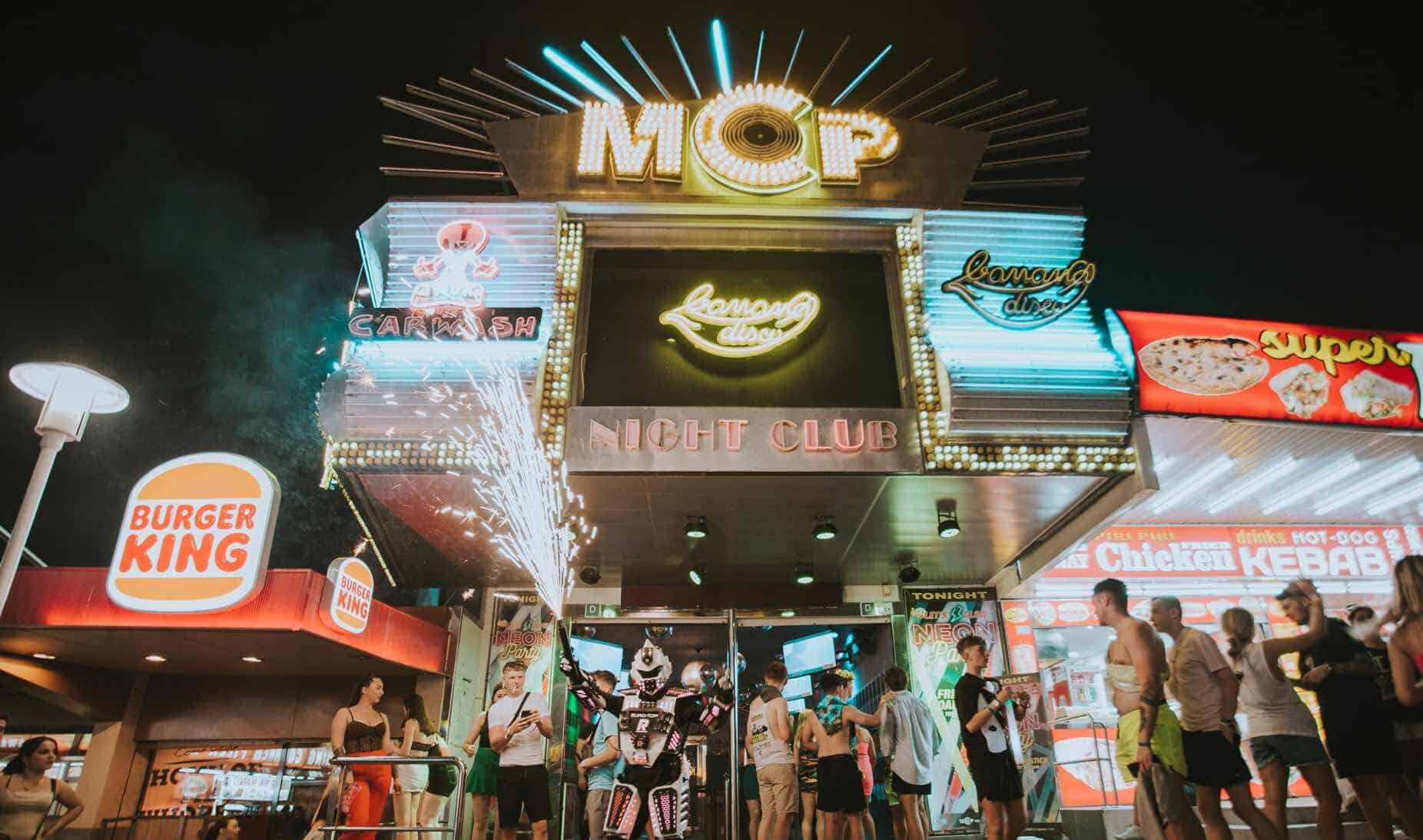 Magaluf nightclub crowd
