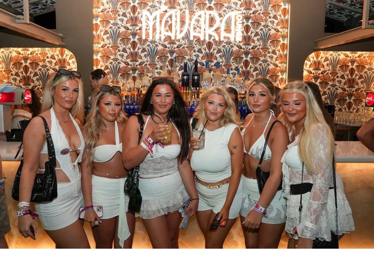 Magaluf white party